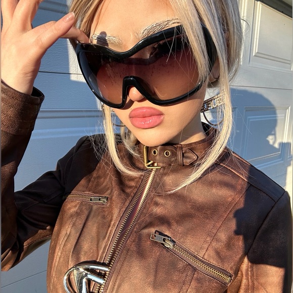 Prada Illusion runway FW11 mask sunglasses - Picture 9 of 10